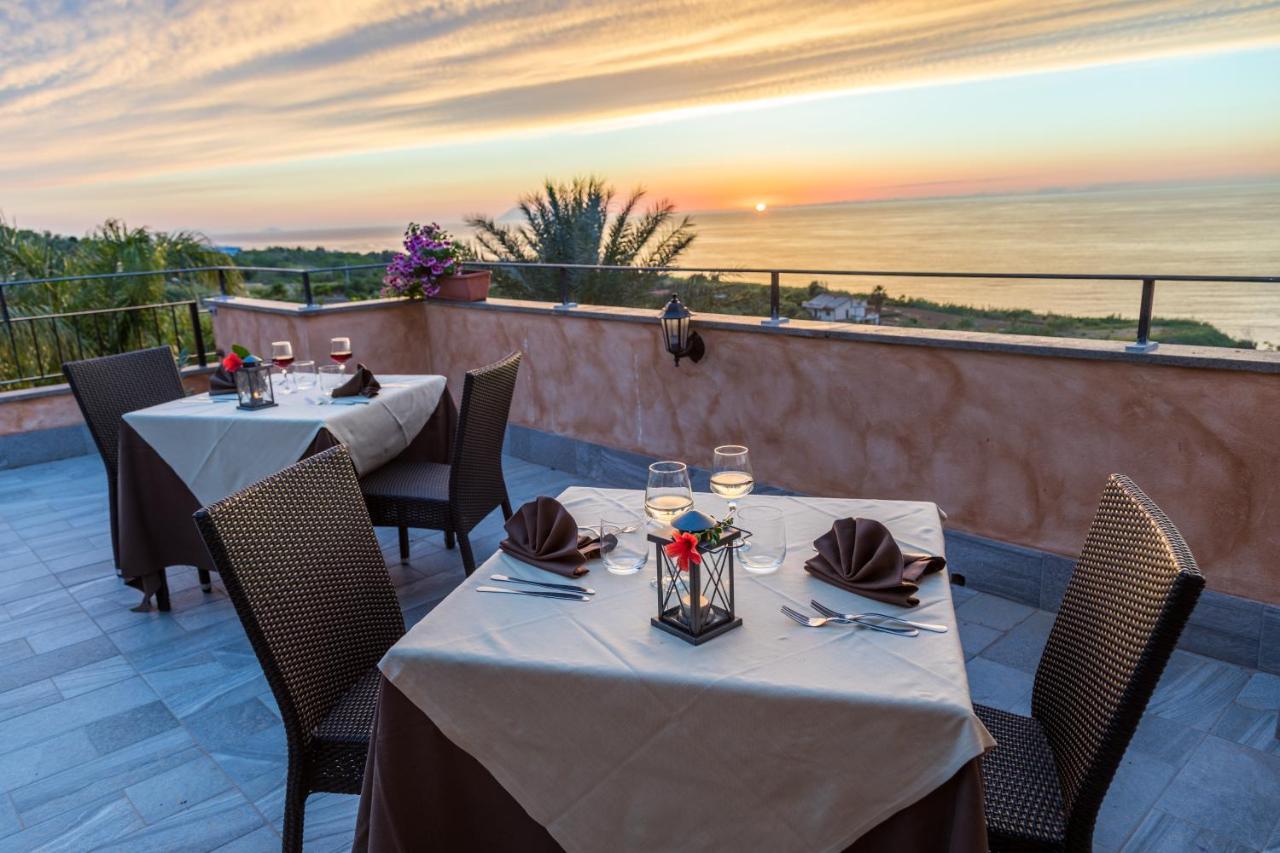 Hotel Cannamele Resort Parghelia Buitenkant foto